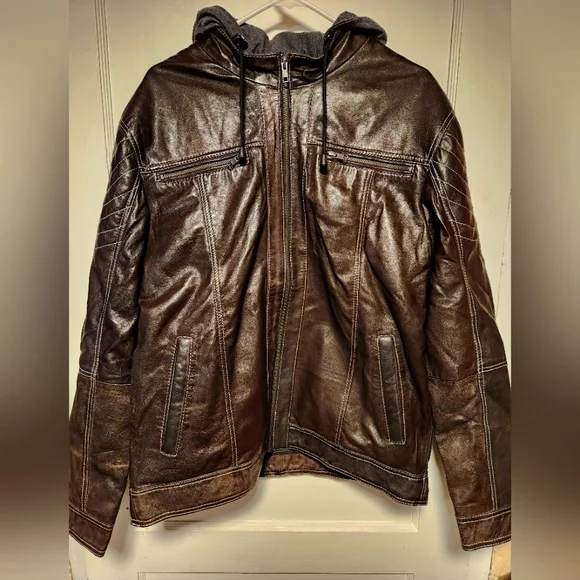 *SOLD* BRAND NEW, 100% Genuine Leather jacket. - Picture 1 of 12